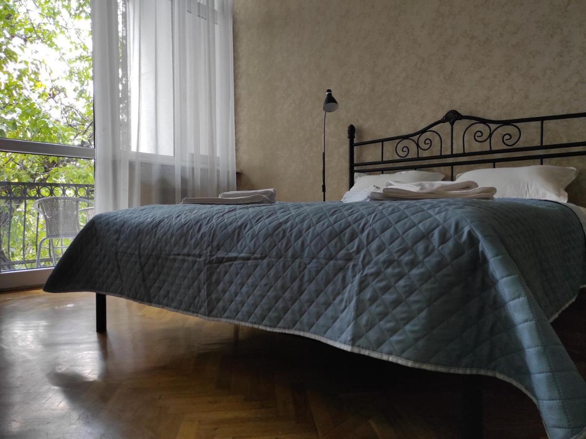 Tranquil Apartment In Vake تبليسي المظهر الخارجي الصورة