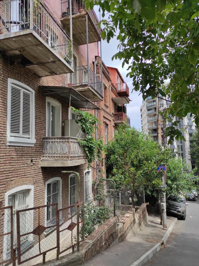 Tranquil Apartment In Vake تبليسي المظهر الخارجي الصورة