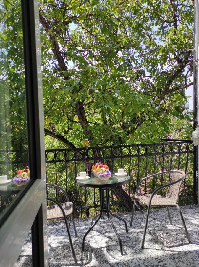 Tranquil Apartment In Vake تبليسي المظهر الخارجي الصورة